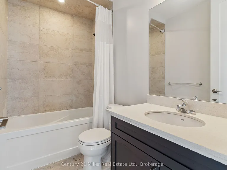 118 King St E #618 — Photo 41