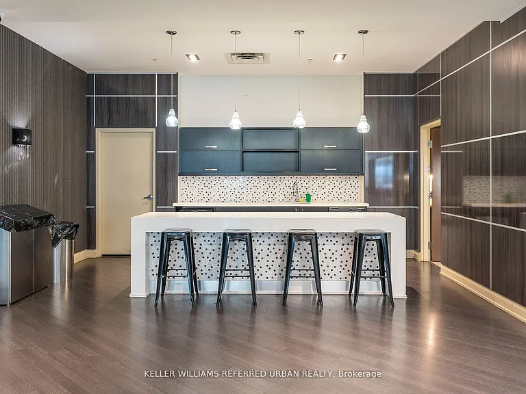 95 N Park Rd #Penthouse 6 — Photo 36