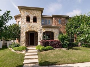 904 Caudle Ln, Aubrey, TX 76227