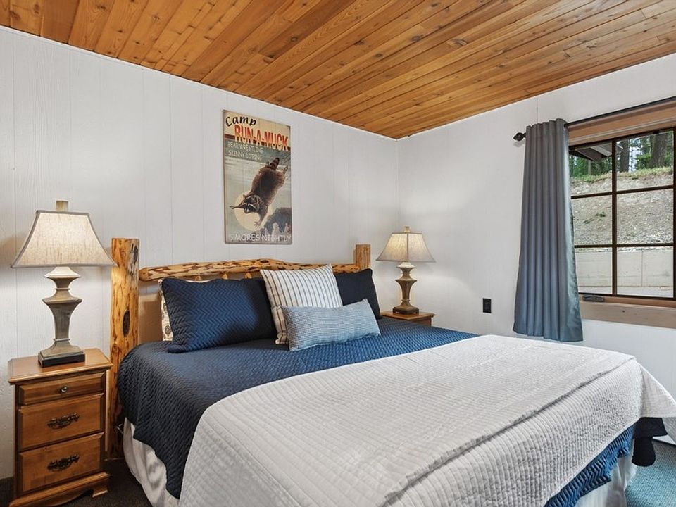 1st image of 300 Bay Point Dr Unit 17CD