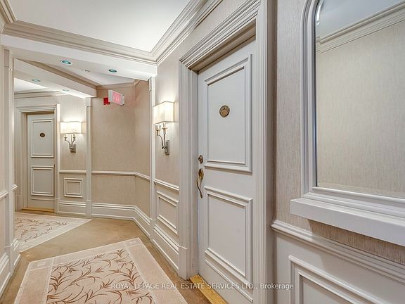 4th image of 1 Ripley Ave #403