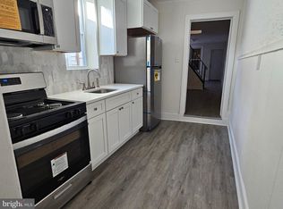 9 Elm St, Trenton, NJ 08611