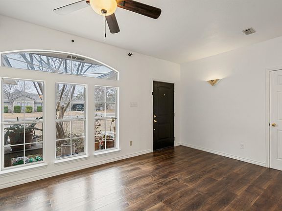 2nd image of 116 Medicine Bow Trl