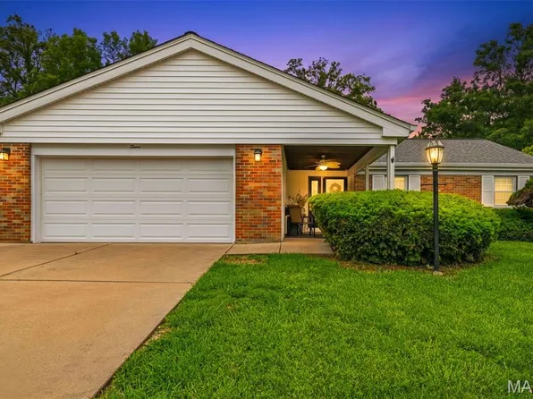 12 Graeler Dr, Saint Louis, MO 63146