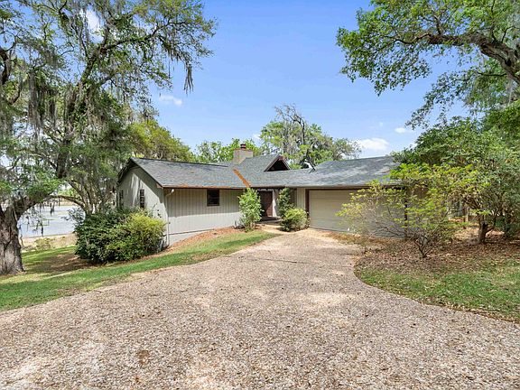 5th image of 2628 Lucerne Dr