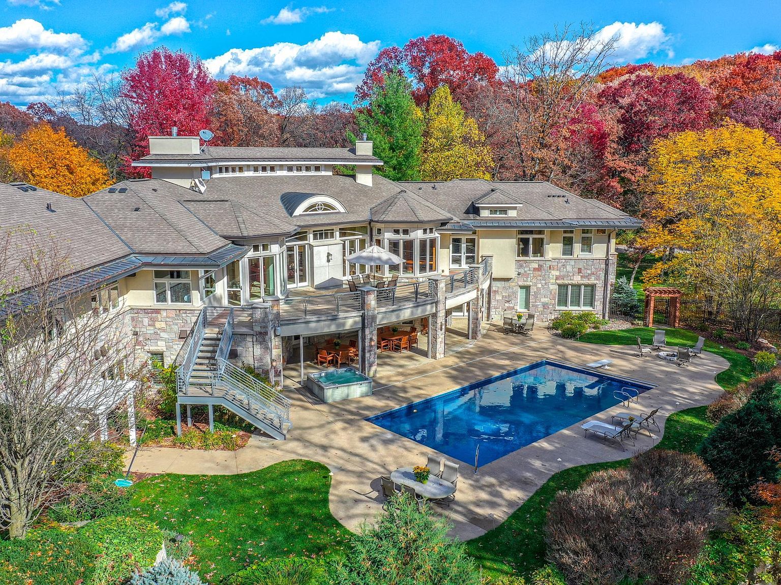 15 Red Forest Way, North Oaks, MN 55127 Zillow