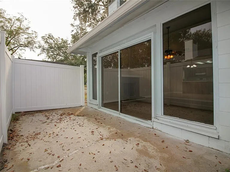 1545 King Ave — Photo 16