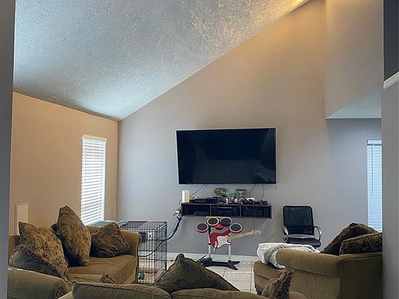 2nd image of 9514 Thistle Trail Dr
