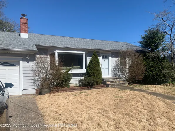 214 Pennsylvania Avenue, Pine Beach, NJ 08741