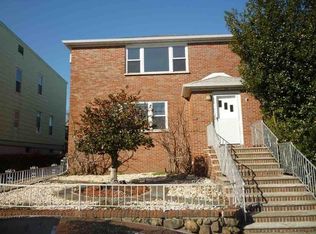 129 Lexington Ave, Bayonne, NJ 07002