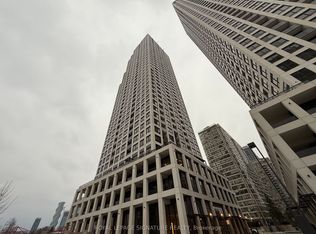 36 Elm Dr W #2202, Mississauga, ON L5B 1L9