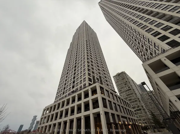 36 Elm Dr W, Mississauga, ON