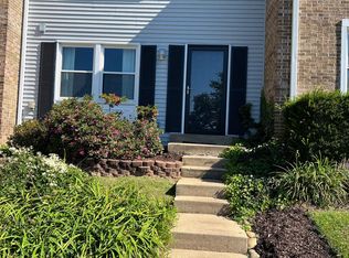 18713 Pintail Ln, Gaithersburg, MD 20879