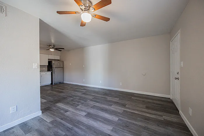 1703 W Mountain View Rd #1 — Photo 7