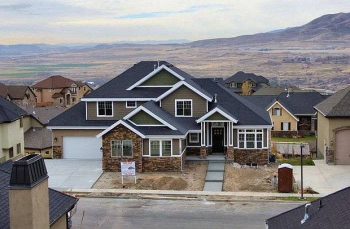 1st image of 5019 N Larkwood Ln