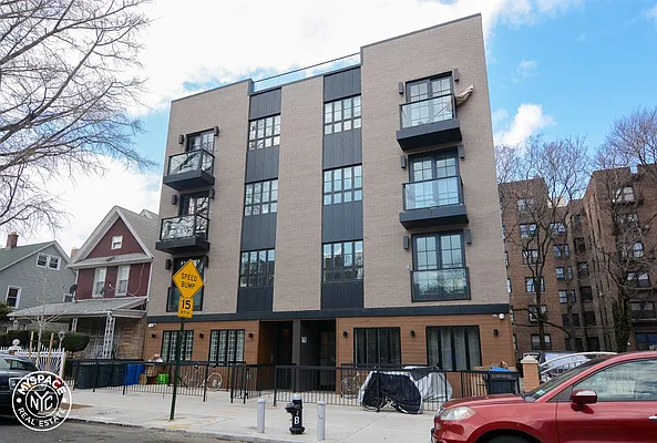 Rented by MySpaceNYC | media 35