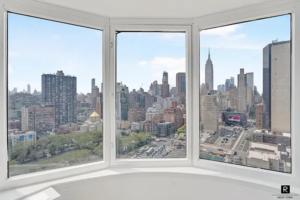 Rented by R New York | media 14