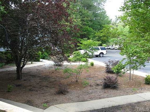 3rd image of 110 Weatherstone Dr
