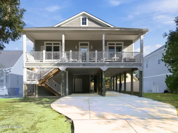 304 NE 47th Street, Oak Island, NC 28465