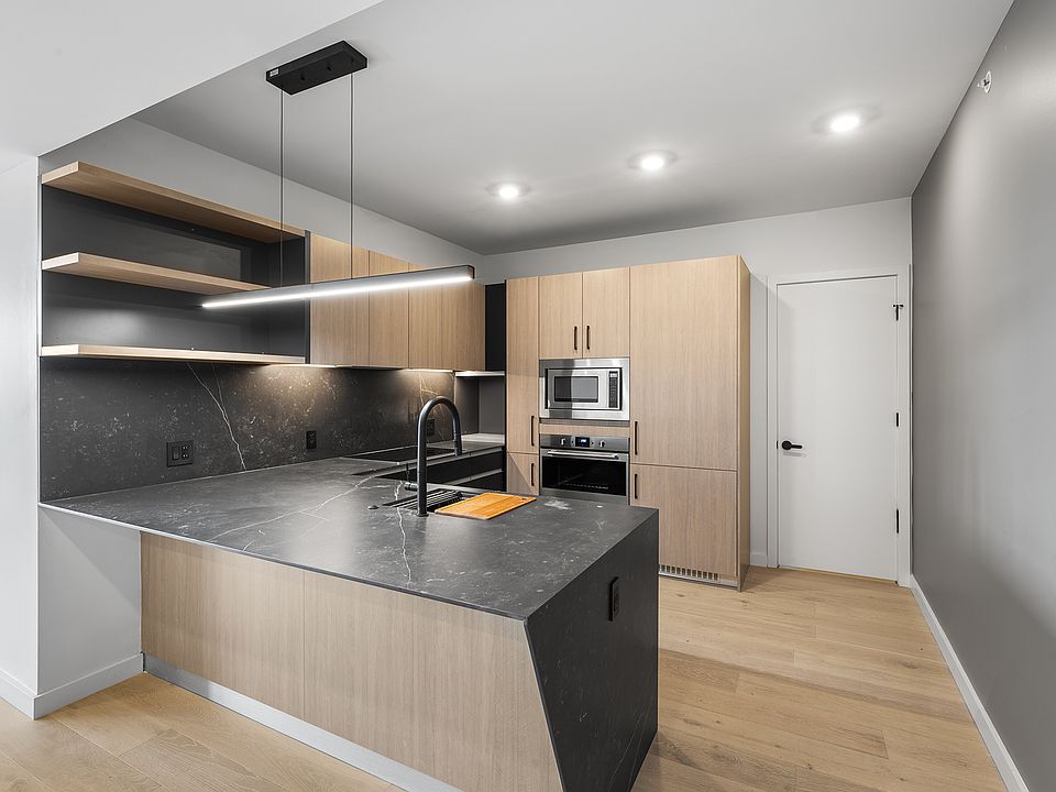 1st image of 815 N 3rd St #606