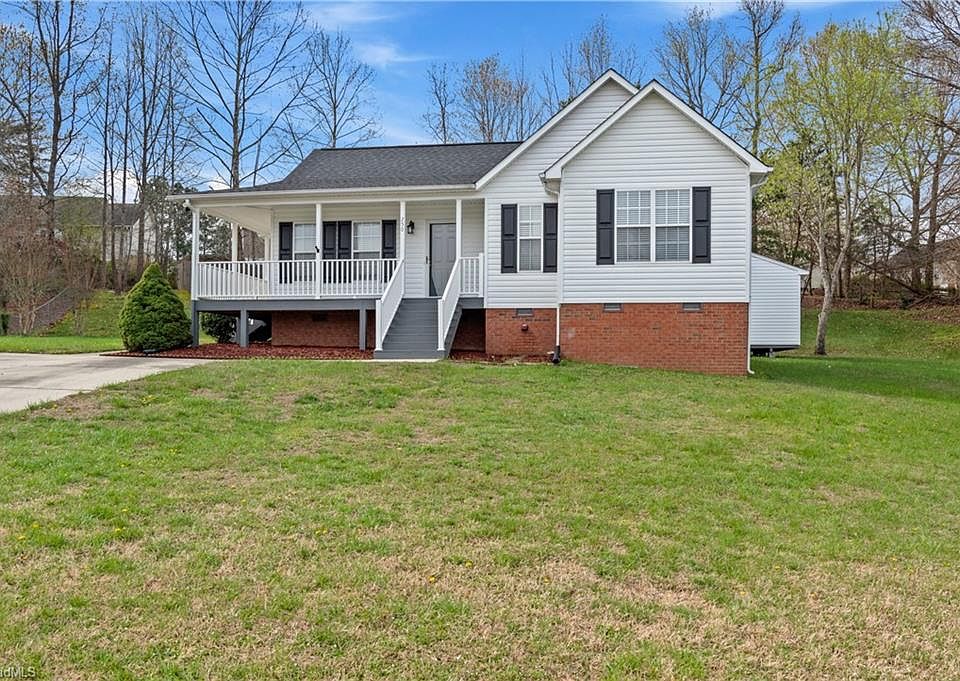 1st image of 250 Cloverfield Ct