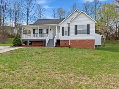 250 Cloverfield Ct, Winston Salem, NC, 27127