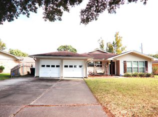 3107 Moor Dr, Nederland, TX 77627