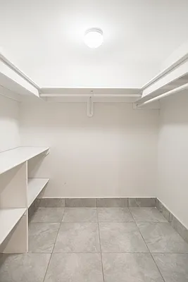 Rented by Century 21 Metropolitan | media 9