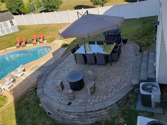 5th image of 328 Brandywine Dr