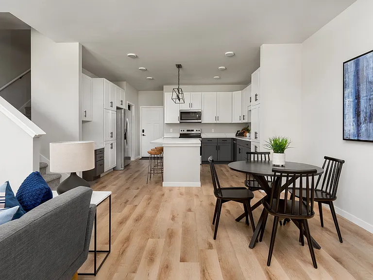 Apex at Verona Living Room | Townhomes