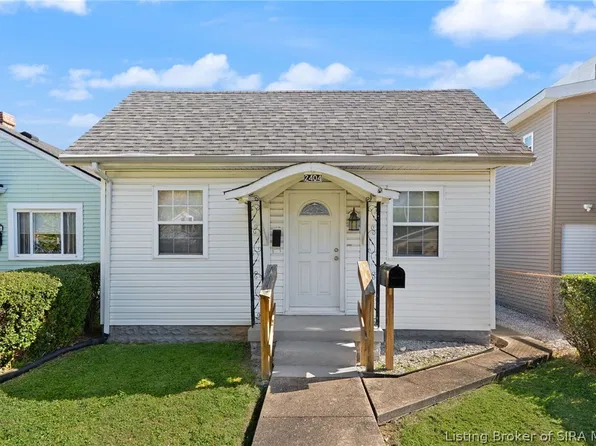 2404 Fairmont Avenue, New Albany, IN 47150
