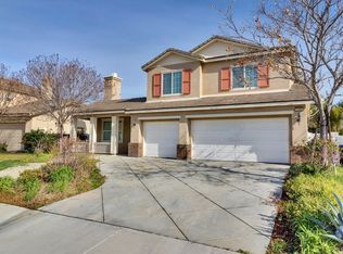 1104 W Amberwood Ct, San Bernardino, CA 92407