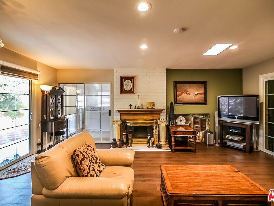 1st image of 517 W Maplewood Ave