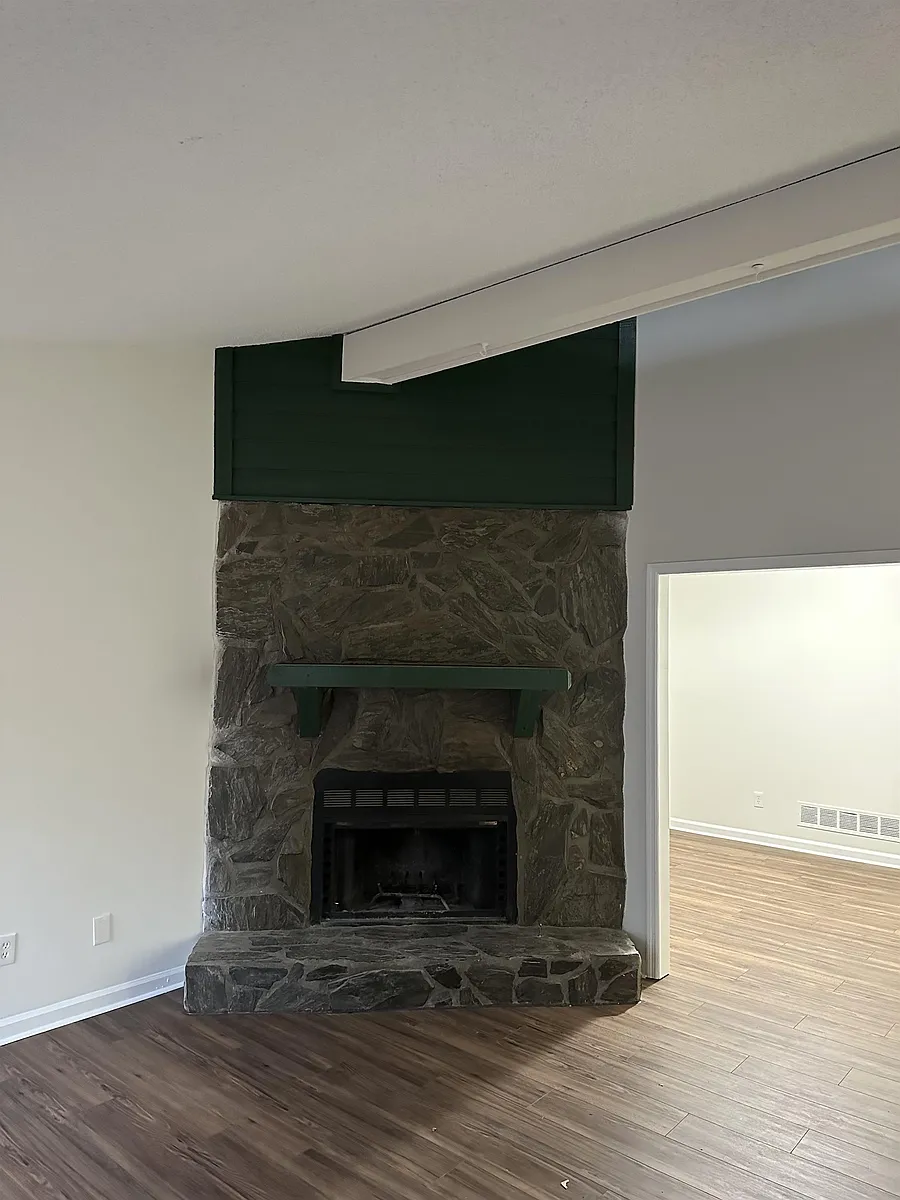 Building Photo - 4106 Hawthorne Cir SE