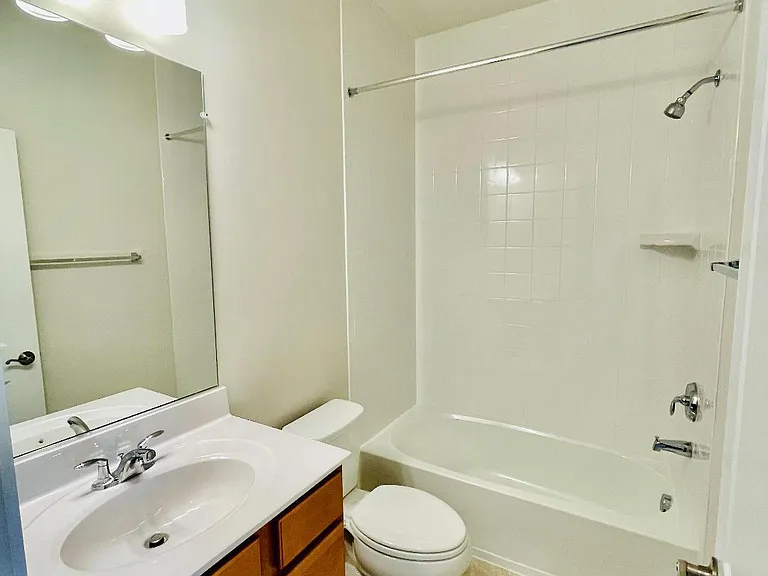 17912 Woods Overlook Dr — Photo 4