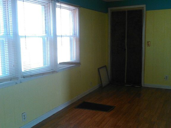 5th image of 125 Horse Shoe Dr