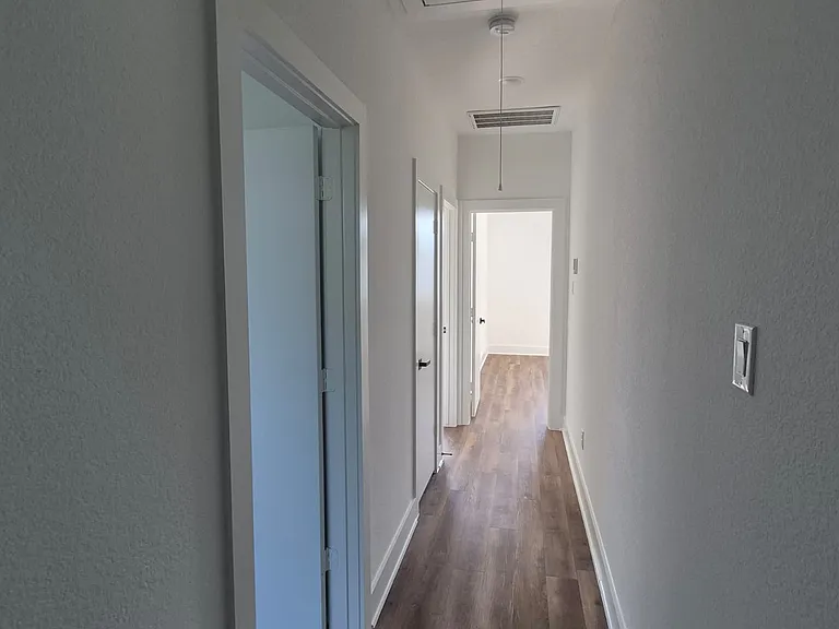 3003 Delano St — Photo 13