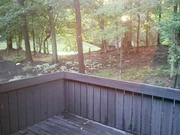 3rd image of 6895 Carriage Hill Dr #E76