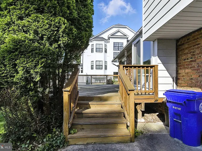 6407 Kirby Rd — Photo 39