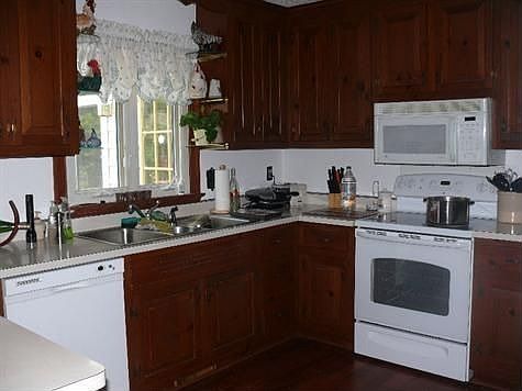 2nd image of 714 Wales Ct