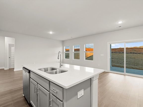 Welcome to the Chatham floorplan at The Farm at Wells Creek - Signature Collection.