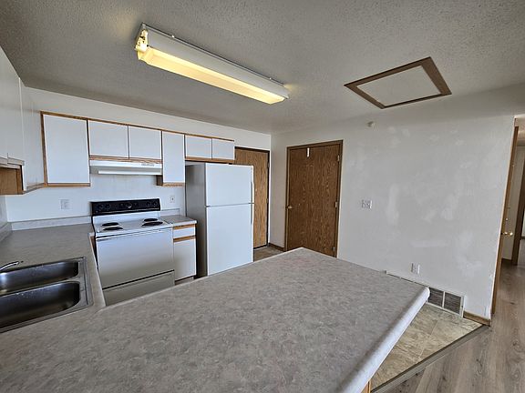 4th image of 64 Miller Ave SW Unit 15