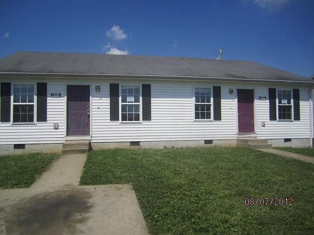 1st image of 449 Darley Crk #451