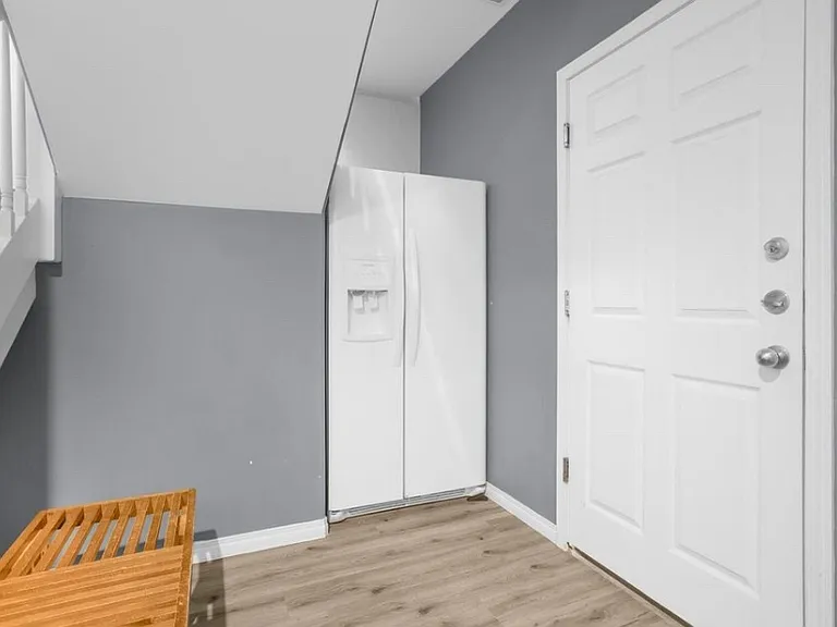 1825 SW Coast Ave — Photo 46