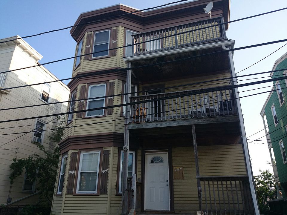 1st image of 15 Groom St