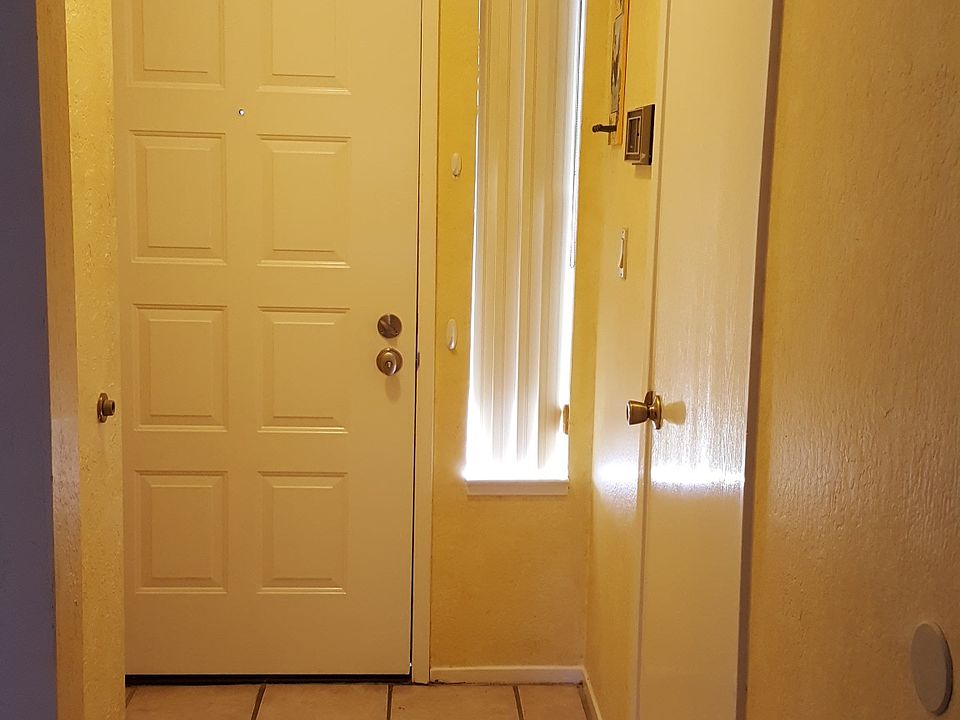 1st image of 165 Okeefe St #2