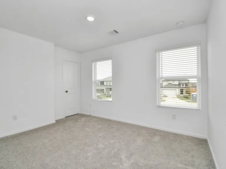 1507 Windrose Bnd — Photo 37