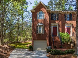 132 Weatherburne Dr, Roswell, GA 30076