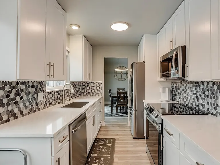 W 108th Pl — Photo 5
