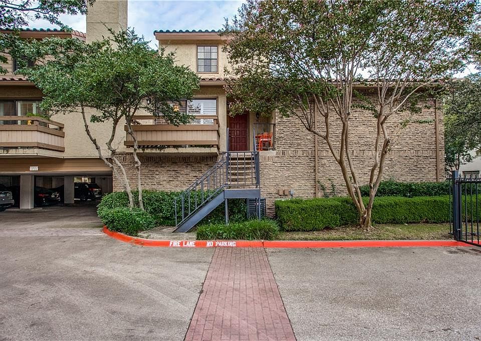 1st image of 7640 W Greenway Blvd APT 7E